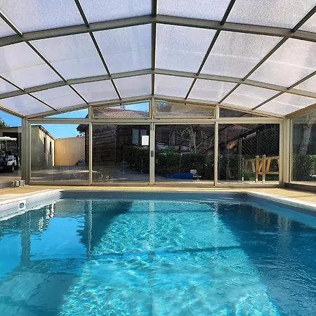 埃尔黑古洛露营酒店 * Ruiloba