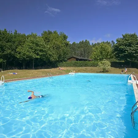 营地 埃尔黑古洛露营酒店 *
