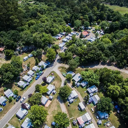 埃尔黑古洛露营酒店 Ruiloba