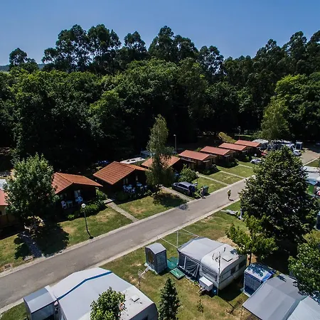 埃尔黑古洛露营酒店 Ruiloba